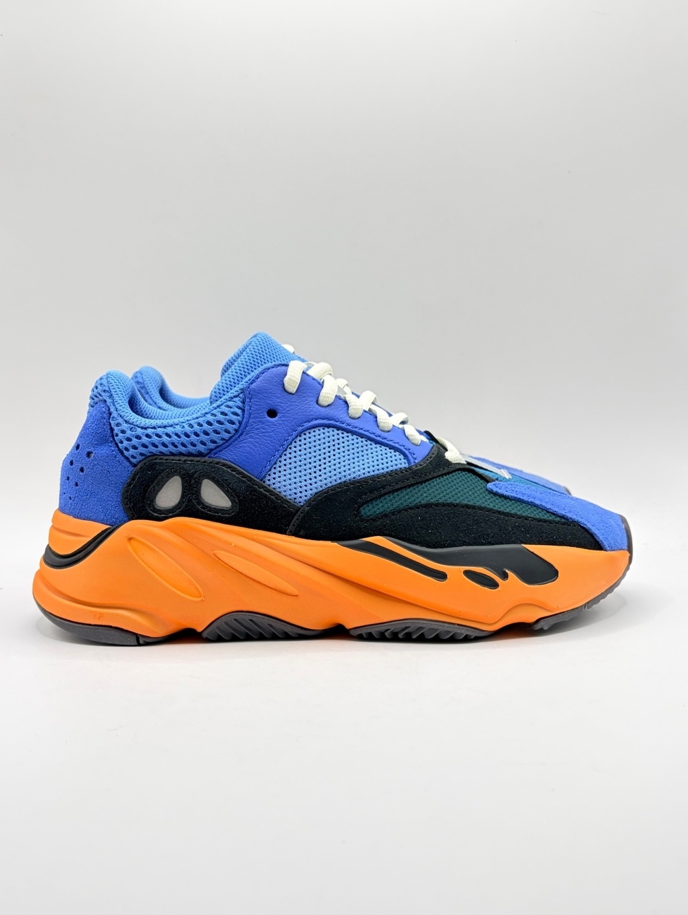 adidas Yeezy Boost 700 Bright Blue Size 5 / 6 Women’s GZ0541 Kanye Sneakers
